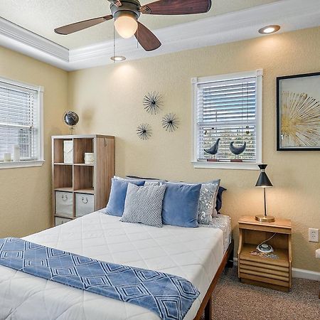 Retro Retreat In Dtsp - Explore The Downtown Area 圣彼得堡 外观 照片