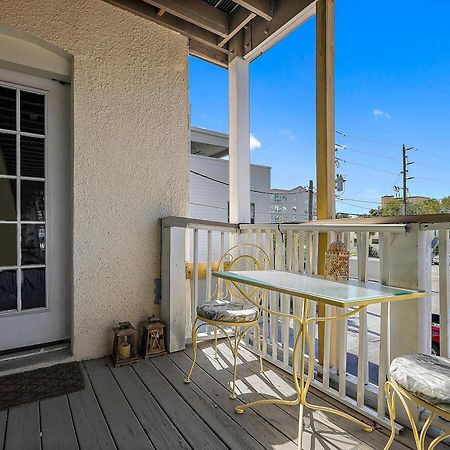 Retro Retreat In Dtsp - Explore The Downtown Area 圣彼得堡 外观 照片