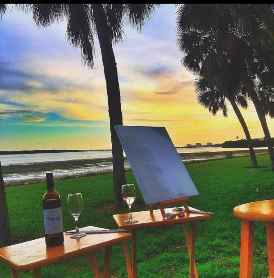 Retro Retreat In Dtsp - Explore The Downtown Area 圣彼得堡 外观 照片