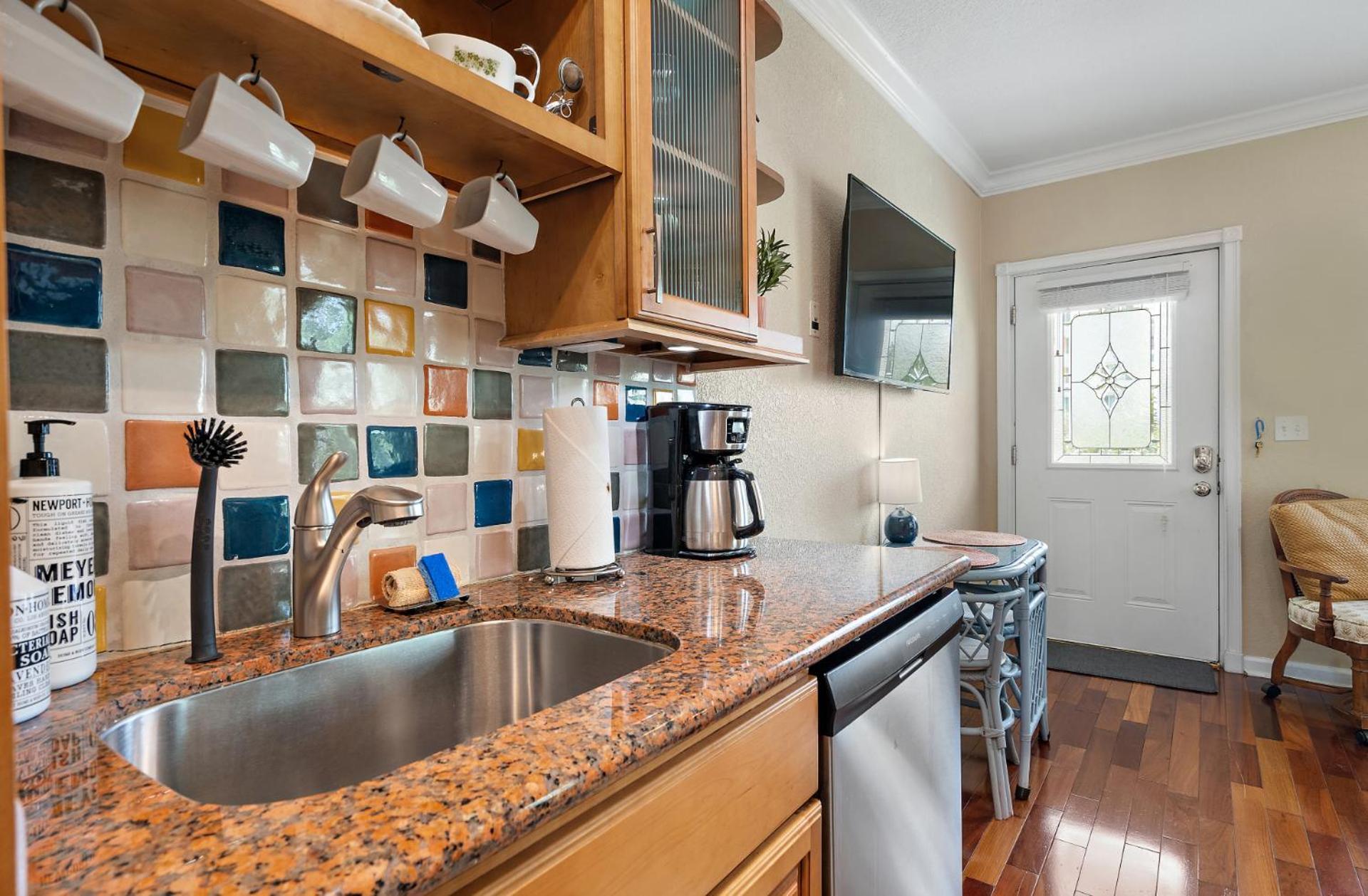 Retro Retreat In Dtsp - Explore The Downtown Area 圣彼得堡 外观 照片