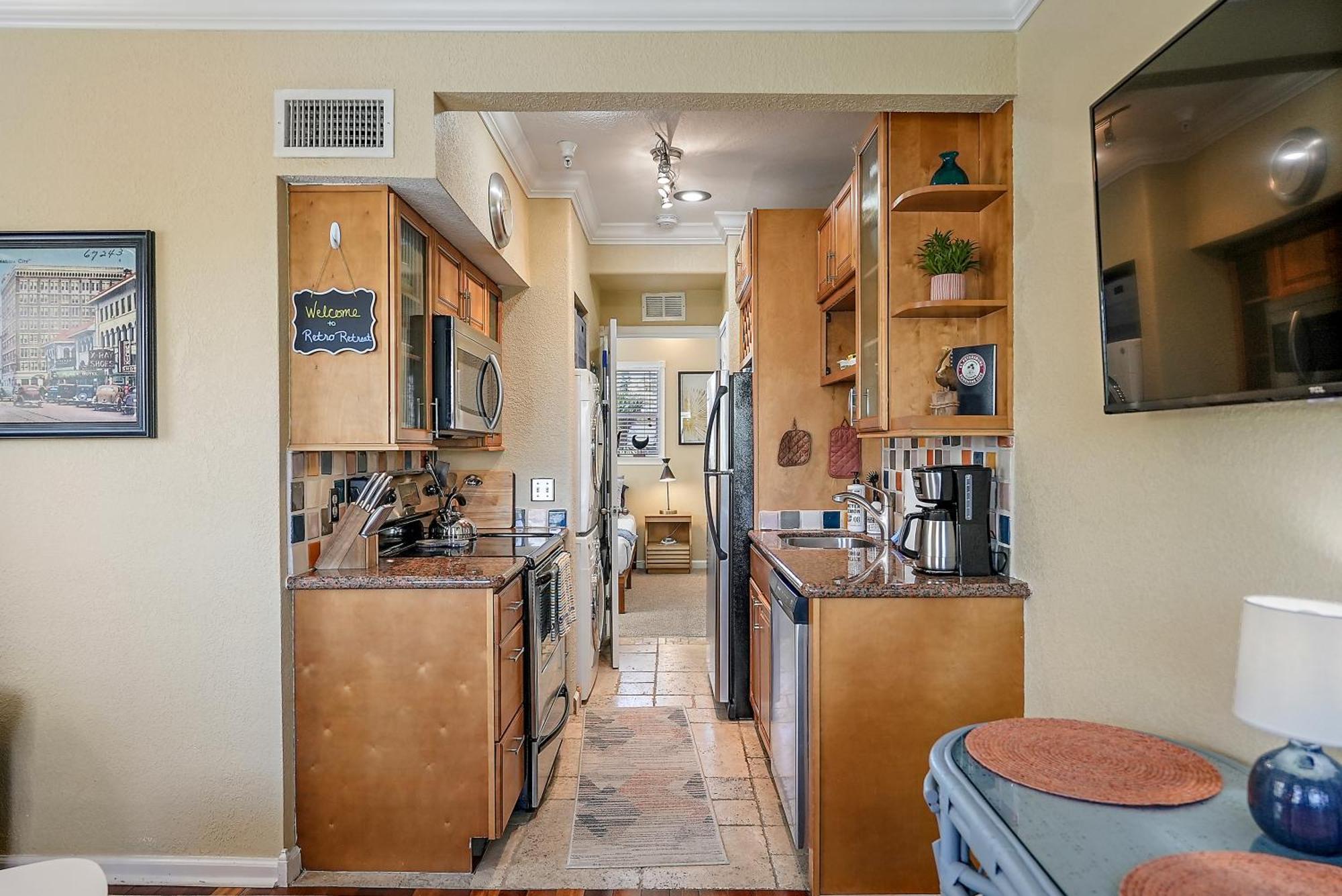 Retro Retreat In Dtsp - Explore The Downtown Area 圣彼得堡 外观 照片