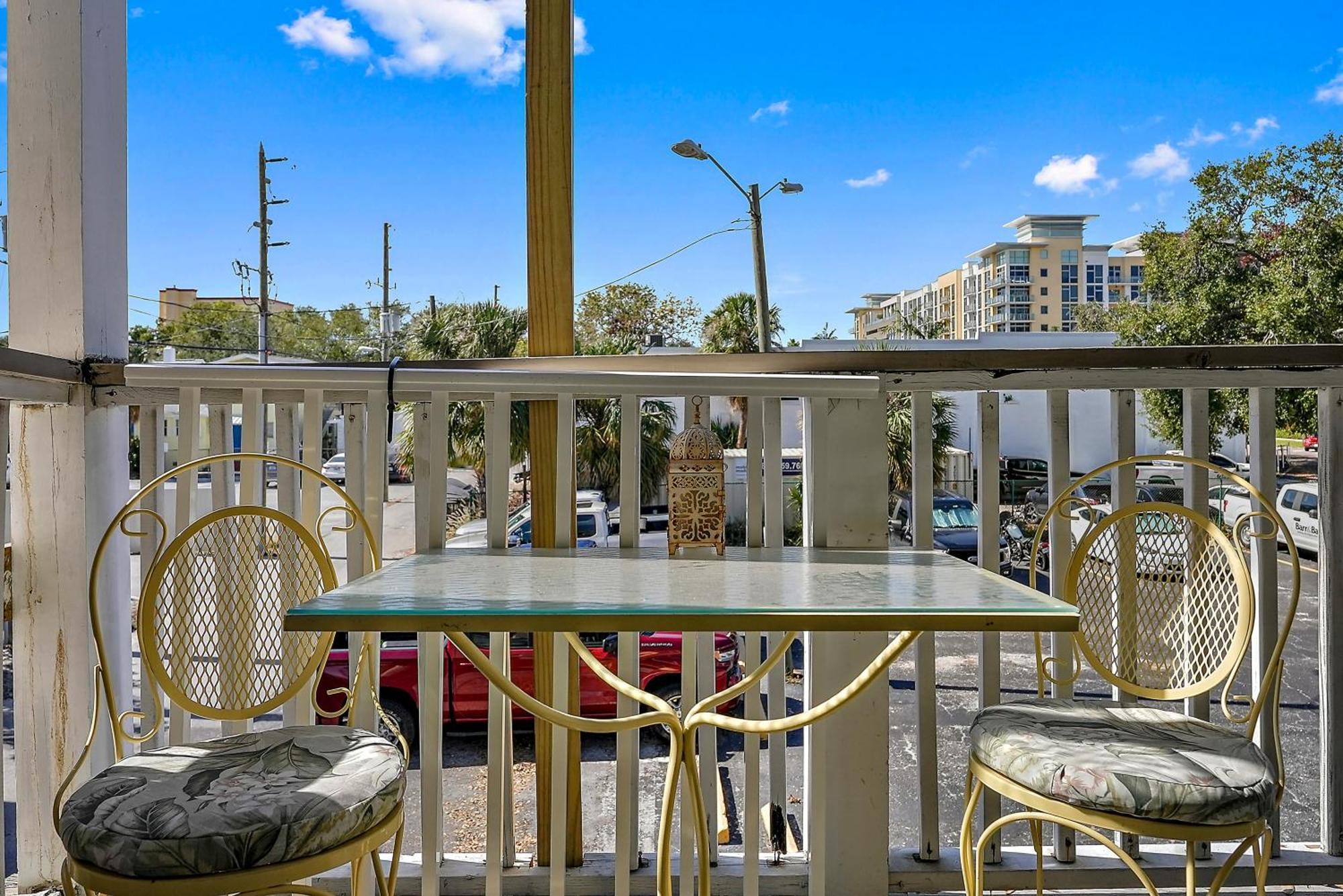 Retro Retreat In Dtsp - Explore The Downtown Area 圣彼得堡 外观 照片